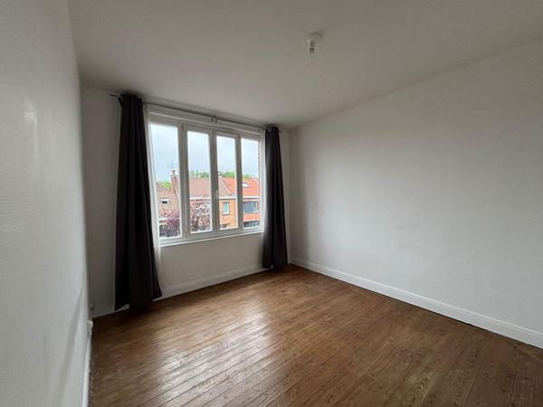 A LOUER : T2 à LAMBERSART • • 585 € CC • Réf. 2929303-00