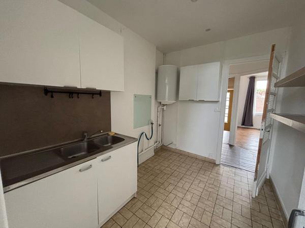 A LOUER : T2 à LAMBERSART • • 585 € CC • Réf. 2929303-00