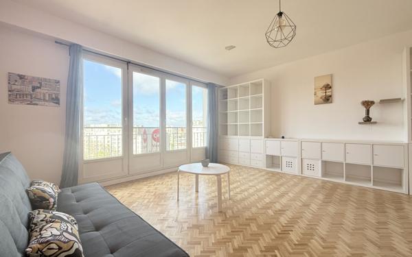 Appartement à vendre    3 pièces • 75,90 m2 Vanves