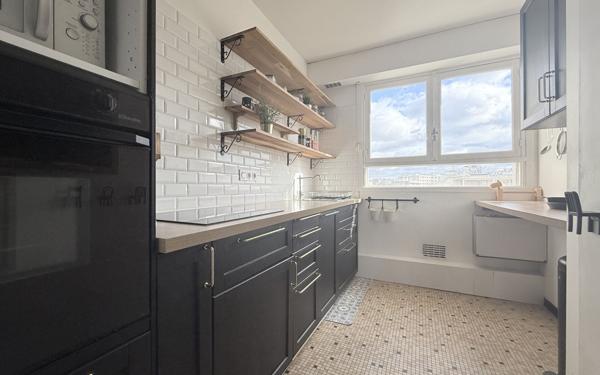 Appartement à vendre    3 pièces • 75,90 m2 Vanves