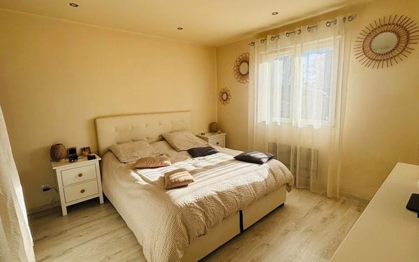 Maison à vendre    5 pièces •  Beautor