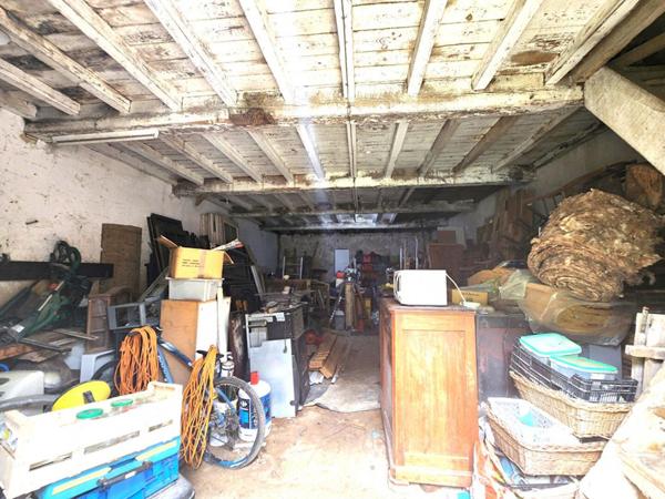 MONTFORT EN CHALOSSE - Grange 150m² - TERRAIN 2900m²