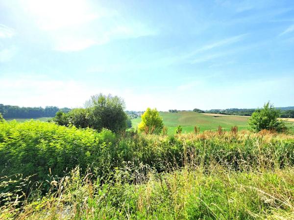 MONTFORT EN CHALOSSE - Grange 150m² - TERRAIN 2900m²