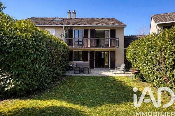 Maison à vendre 6 pièces 135 m² Saint-Germain-en-Laye