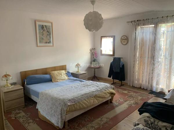 Vente                                                      Maison de village
                        
                     1 pièces                      71 m2                     à La Mure-Argens