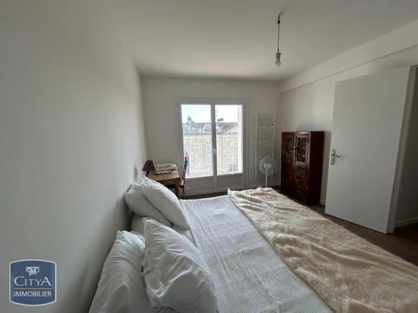 Appartement à louer 2 pièces 58.2m² Périgueux (24000)