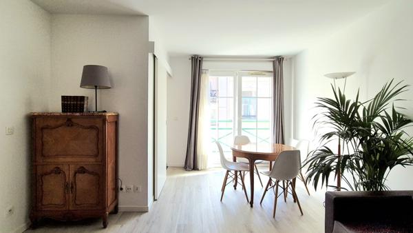 Appartement
                                                                                                                                                                                                                                                                                                                        2 pièce(s)                                                                                                                                                                                                          1 chambre(s)                                                                                                                                                                                                          48  m²