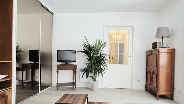 Appartement
                                                                                                                                                                                                                                                                                                                        2 pièce(s)                                                                                                                                                                                                          1 chambre(s)                                                                                                                                                                                                          48  m²