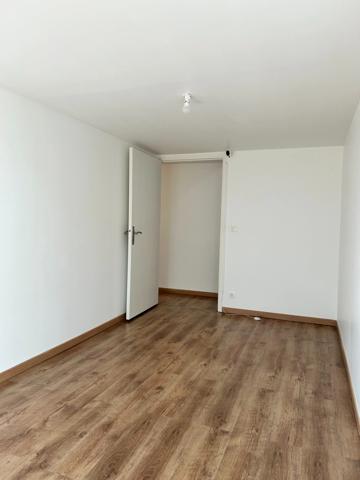 Dpt Val de Marne (94), à vendre CHAMPIGNY SUR MARNE appartement T4 de 80,85 m²