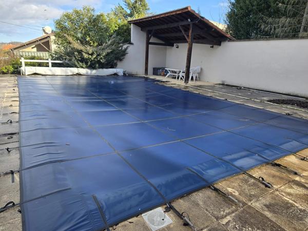 Vente                                                      Maison
                        
                     6 pièces                      183 m2                     à Vergongheon