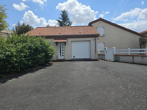 Vente                                                      Maison
                        
                     6 pièces                      183 m2                     à Vergongheon