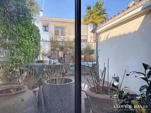 Maison de ville 185 m² + sous-sol au coeur de Royan