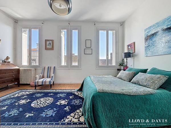 Maison de ville 185 m² + sous-sol au coeur de Royan