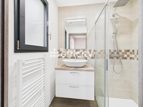 Maison 5 pièces - 142 m² Exclusivité efficity