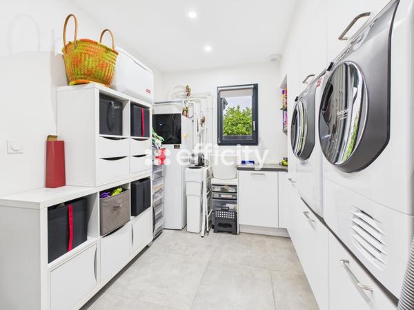 Maison 5 pièces - 142 m² Exclusivité efficity