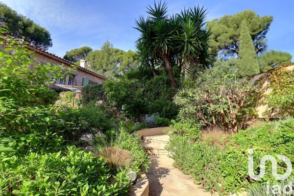 Maison à vendre 5 pièces 198 m² La Ciotat