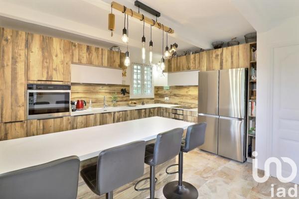 Maison à vendre 5 pièces 198 m² La Ciotat