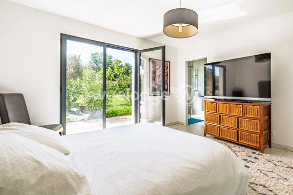 Maison à vendre 6 pièces de 270,56 m² à Urrugne