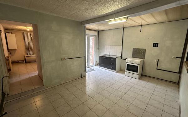 Maison à vendre    3 pièces •  Estaires