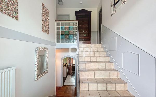 Maison à vendre    6 pièces •  Isle