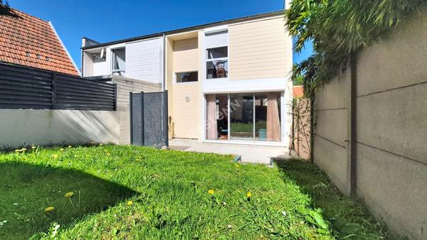 Orvault Gaudinière : Maison 2 chambres, rénovée, baignée de lumière, petit extérieur, proche Parc et école du Bois Saint Louis.