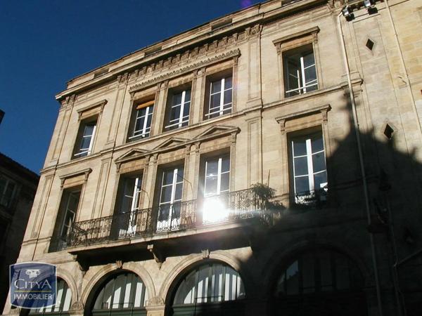 Appartement à louer 2 pièces 64.77m² Bordeaux (33000)