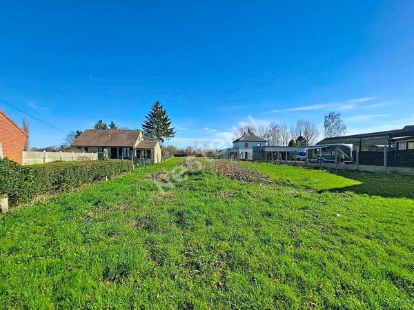Terrain Constructible de 1051m², Secteur calme et recherché