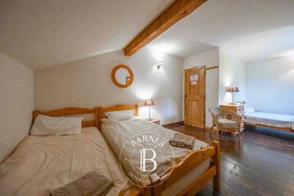 Essert-Romand, Immeuble 14 Chambres -  548 m² à vendre
