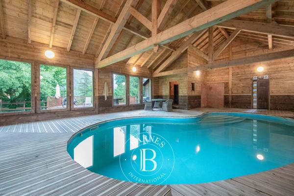 Essert-Romand, Immeuble 14 Chambres -  548 m² à vendre
