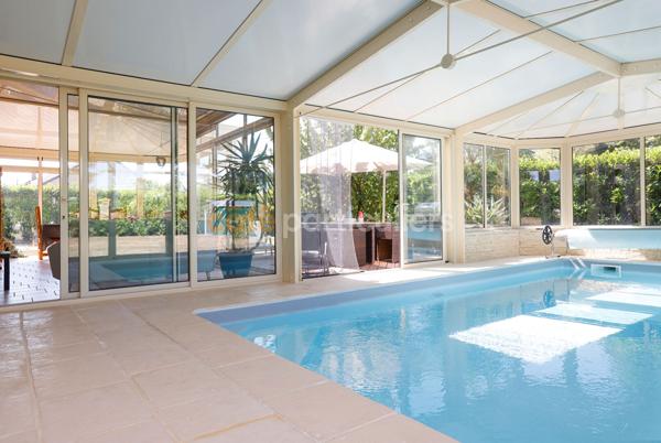 Vente
                Maison162 m² - 8 Pièces -
                    JOUE LES TOURS (37300)
