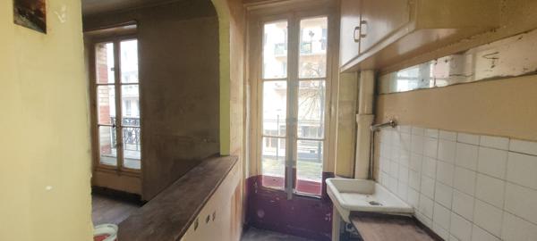 Paris (75011) BEAU STUDIO PARIS 11EME