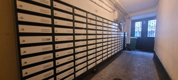 Paris (75011) BEAU STUDIO PARIS 11EME