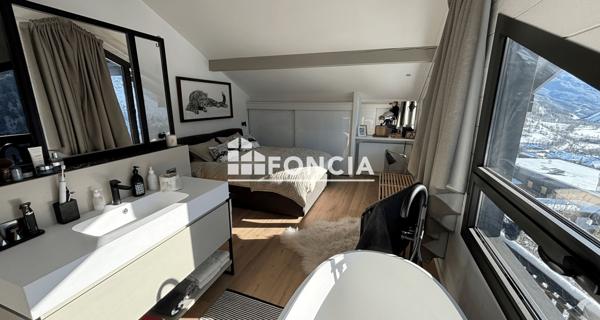 À vendre Maison 6 pièces 140 m² - Allos 04260