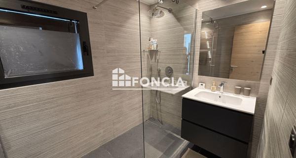 À vendre Maison 6 pièces 140 m² - Allos 04260