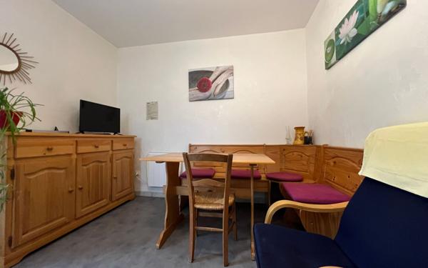 Immeuble à vendre    15 pièces •  Cransac