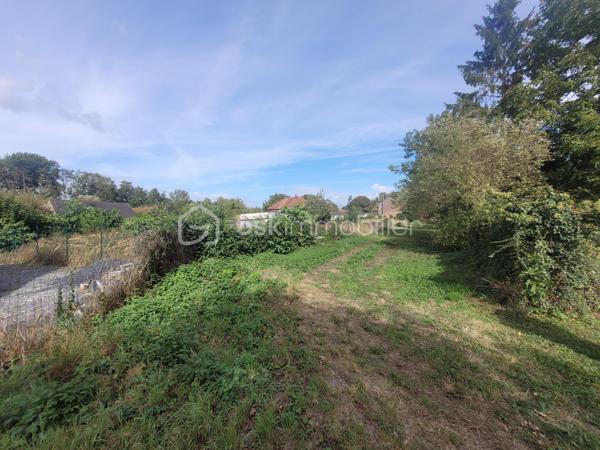Terrain de 1 457 m²