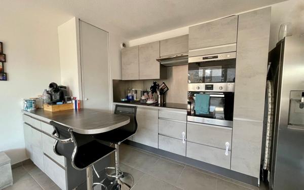 Appartement à vendre    3 pièces • 54 m2 Bonneville