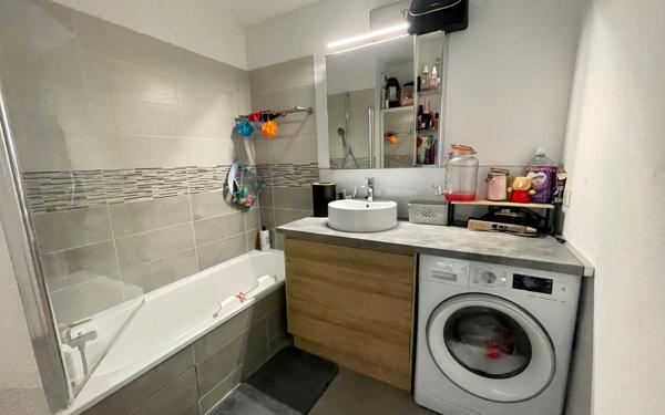 Appartement à vendre    3 pièces • 54 m2 Bonneville