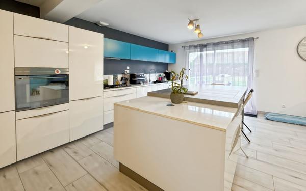 Maison à vendre    4 pièces • 110,75 m2 Ingré
