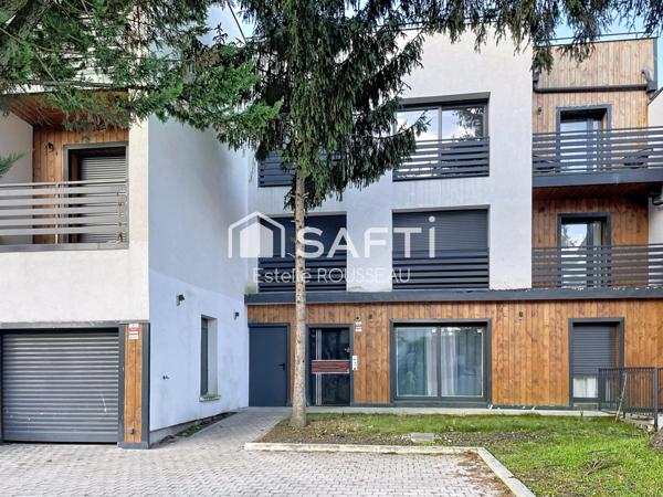Appartement 106m²,Terrasse vue dégagée, métro 11