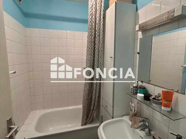 Location Appartement 2 pièces 42.07 m² - 112 RUE PAUL BELLAMY Nantes 44000