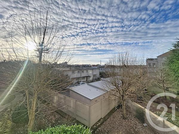 Appartement F4 à vendre  4 pièces - 83,85 m2 MELUN - 77