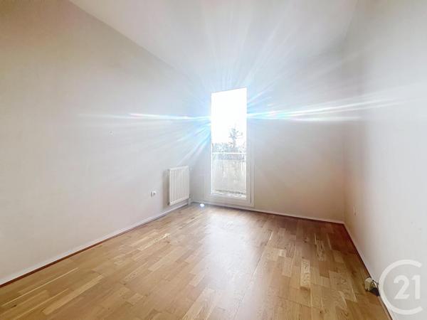 Appartement F4 à vendre  4 pièces - 83,85 m2 MELUN - 77