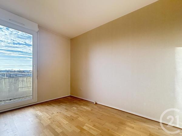 Appartement F4 à vendre  4 pièces - 83,85 m2 MELUN - 77