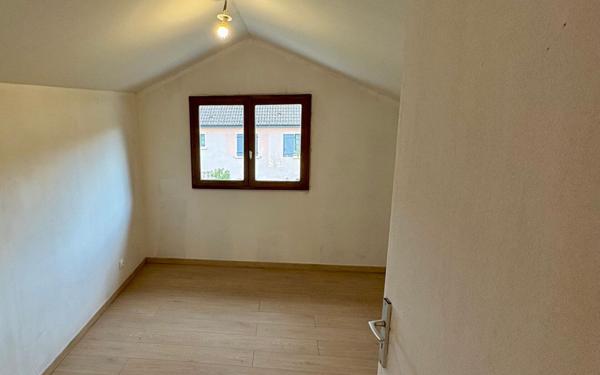 Maison à vendre    5 pièces •  Ville-sur-Saulx