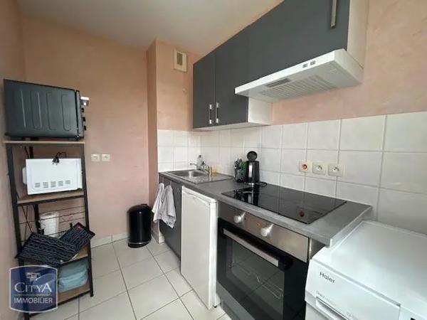 Appartement à louer 2 pièces 46.9m² Cusset (03300)