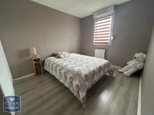 Appartement à louer 2 pièces 46.9m² Cusset (03300)