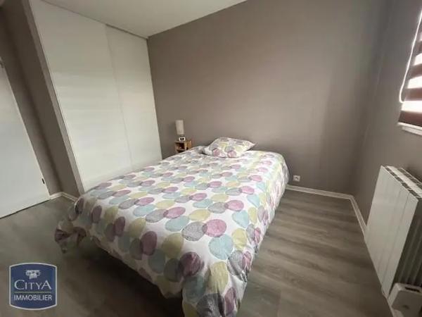 Appartement à louer 2 pièces 46.9m² Cusset (03300)