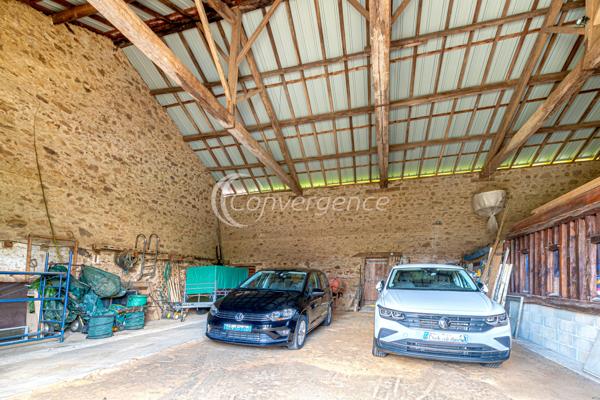 Propriete
                                                                                                                                                                                                                                                                                                                        6 pièce(s)                                                                                                                                                                                                          3 chambre(s)                                                                                                                                                                                                          162  m²