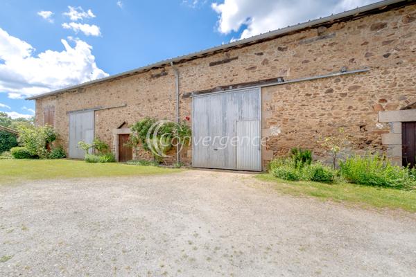Propriete
                                                                                                                                                                                                                                                                                                                        6 pièce(s)                                                                                                                                                                                                          3 chambre(s)                                                                                                                                                                                                          162  m²